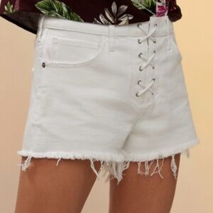 Express Mid Rise Lace-Up Denim Shorts with a frayed hem size 2 white summer